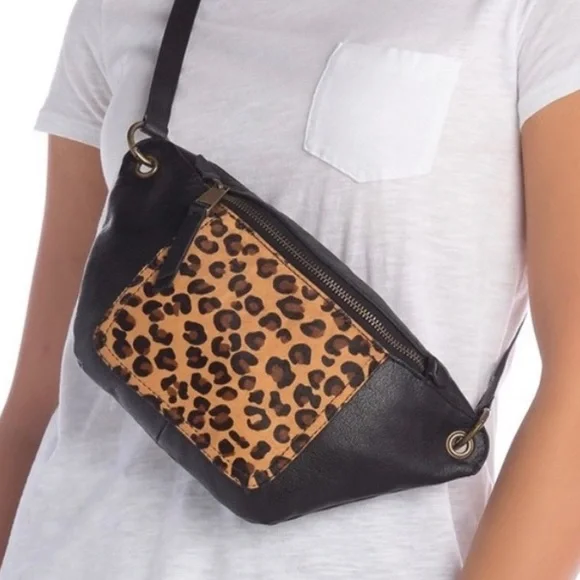 SOLD❗️ Lucky Brand Kowes Belt Bum Bag Fanny Pack Leopard Leather Crossbody NWT - Picture 5 of 12